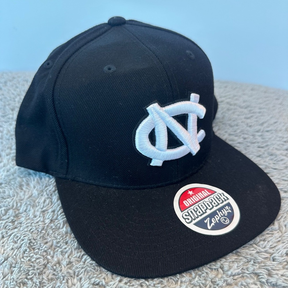 Zephyr UNC Tar Heels Hat Men OSFM Black Snapback Carolina Embroidered Cap